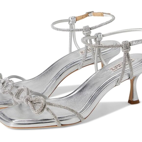 NWB Badgley Mischka® Dandelion Womens 8 Silver - Picture 5 of 6